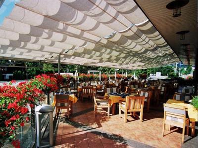 Wellness Hotel Eroplán Rožnov pod Radhoštěm Kültér fotó